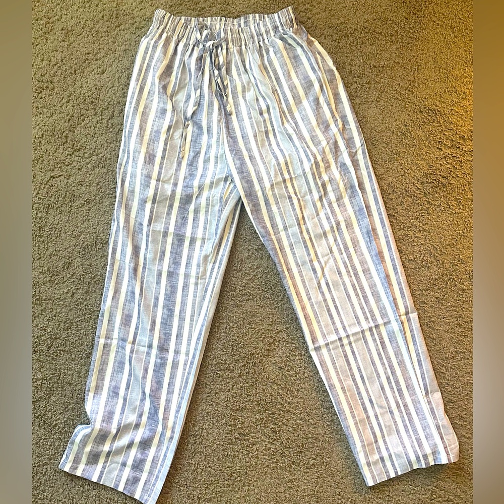 Brand new never worn striped light weight pant.